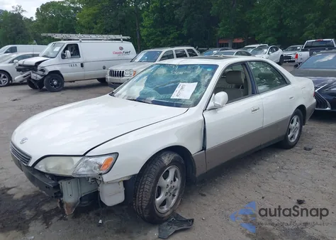 1998 Lexus Es 300 из США, поврежденный, VIN JT8BF28G7W5043183